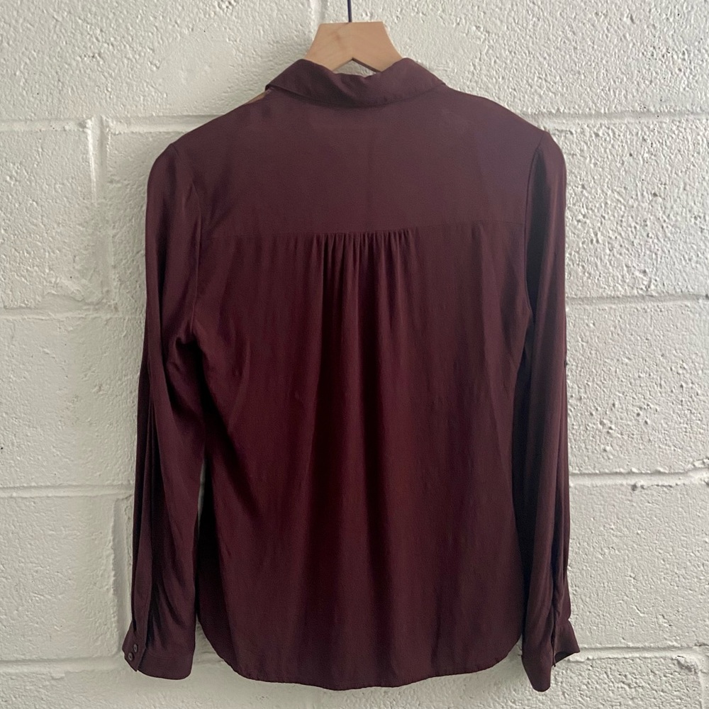 NWOT Lace Inset Button Down Blouse - Picture 4 of 4